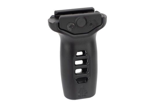 lEAPERS utg SUPER SLIM VERTICAL FOREGRIP fits all standard M1913 picatinny rails.